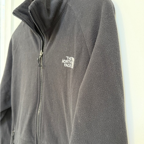 The North Face Men’s Black Full-Zip Jacket - Picture 2 of 7